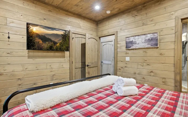 Three Pines 2 Bedroom Home