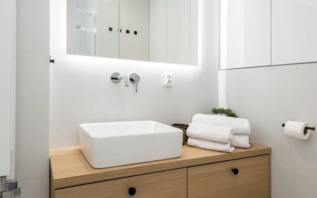 Onyx - by Kairos Apartments