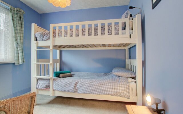 Modern Holiday Home in Tenby With Patio