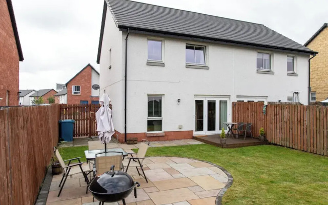 3br-sleeps6-parking-garden-citycentre