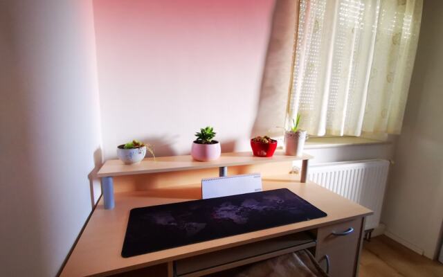 Ulm 2-room Apartment Near University & City Centre