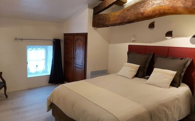 Le Logis Des Bessons