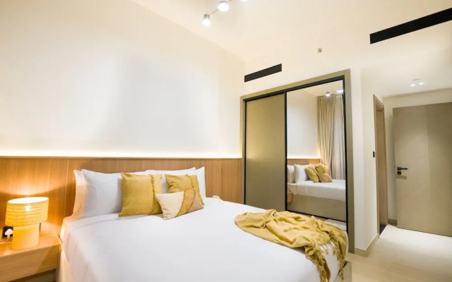 Easygo- Stylish 1bdr Binghatti Corner