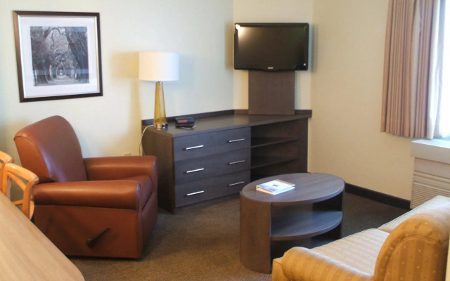 Sonesta Simply Suites Knoxville