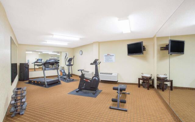 Spark by Hilton Winston-Salem University