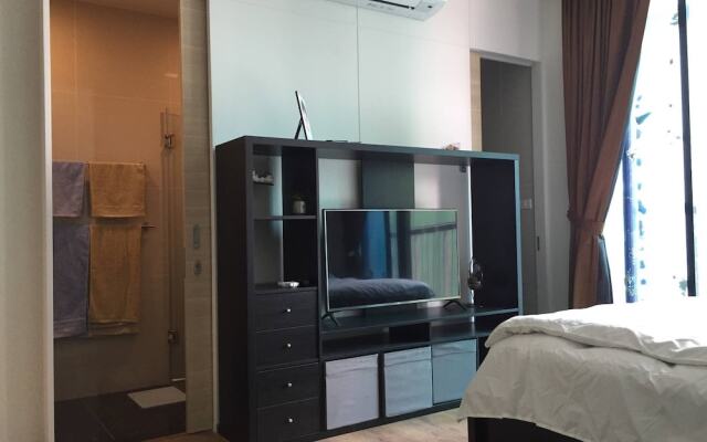 1br Park24, Lux Condo City Cente, 500m bts E5, Skytop Pool