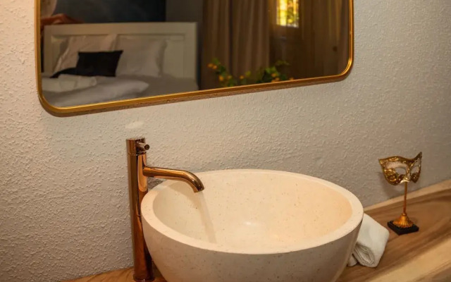 Boutique Hotel Four