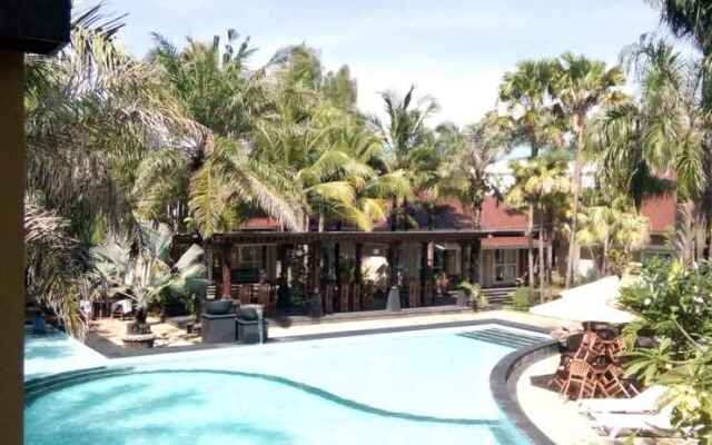 Palm Beach Resort