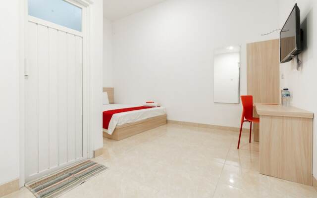 RedDoorz @ Graha Cemerlang Maros