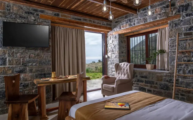 Elena Junior Deluxe Suite by Estia