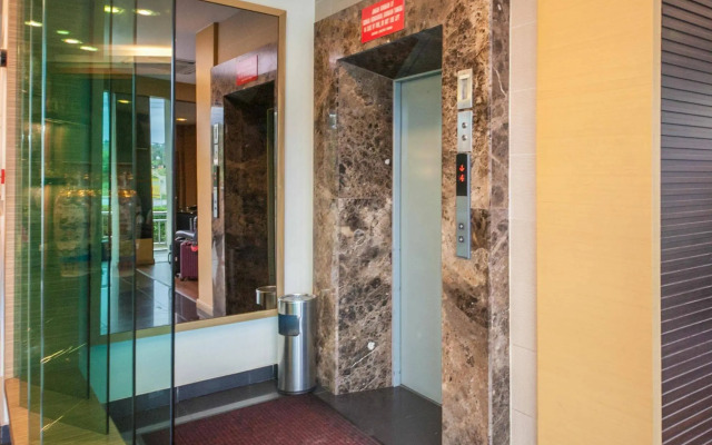 OYO Rooms Bundusan Commercial Centre