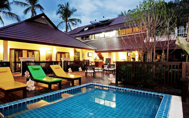 Fanari Khaolak Resort (Fanari Seafront Wing)