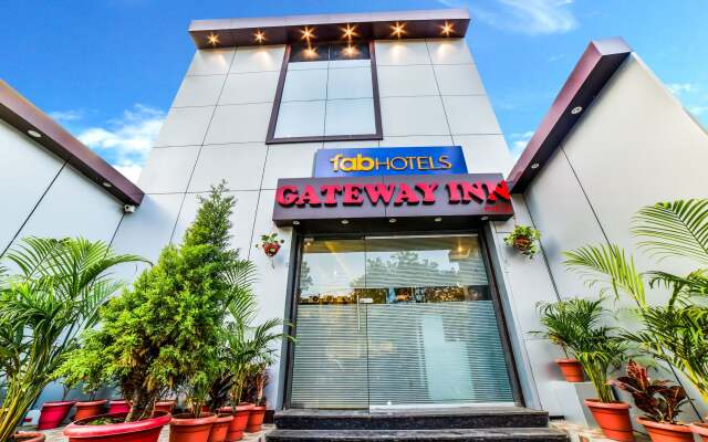 FabExpress Gateway Inn