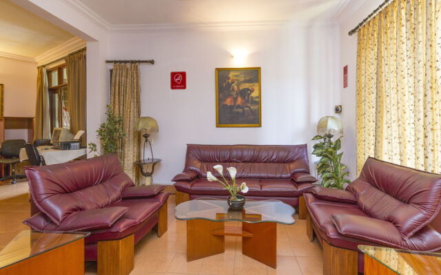 OYO 1906 Apartment near Langford Road