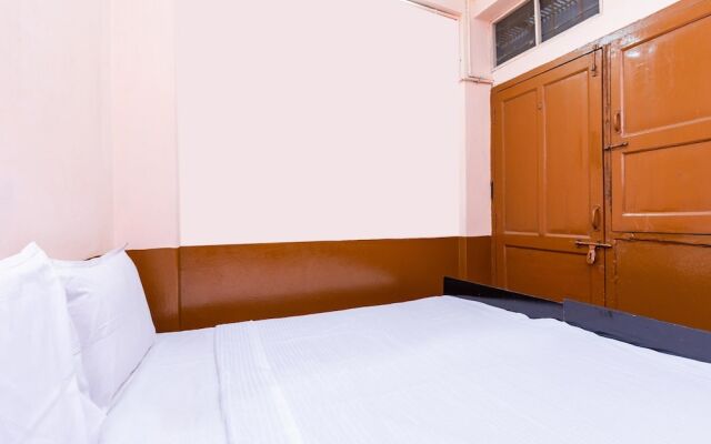 SPOT ON 39886 Hotel Vijay
