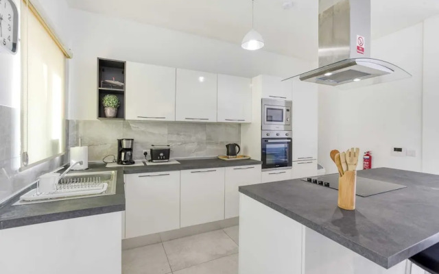 Gzira Penthouse