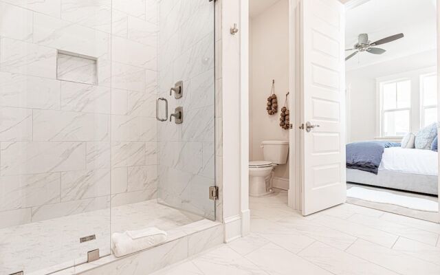 The Sleeping Queens at Prominence 30A