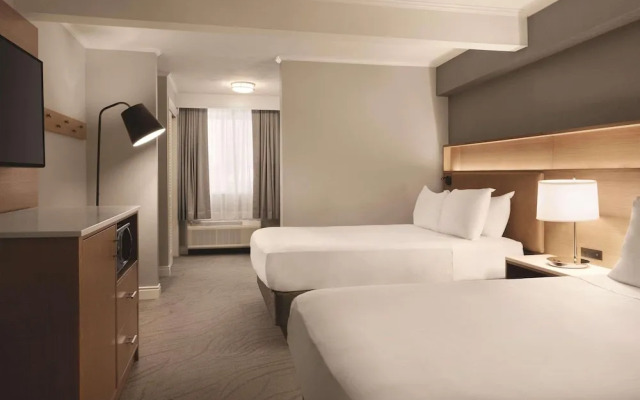 DoubleTree by Hilton Providence Airport Warwick