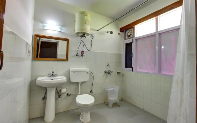 Hotel Monarch Residency Manali