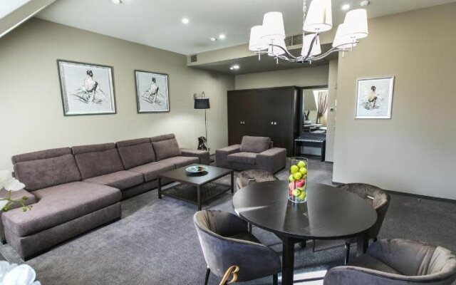 Bon Hotel