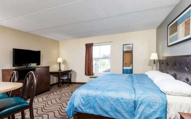 Super 8 by Wyndham Mars/Cranberry/Pittsburgh Area