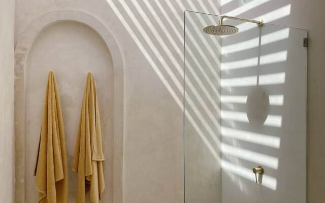 Splendid Villa Eden White Canggu Pool & 2 Bd