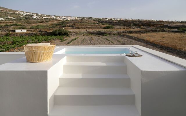 Vino Houses