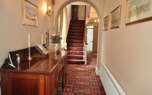 Lower Bryanston Farm