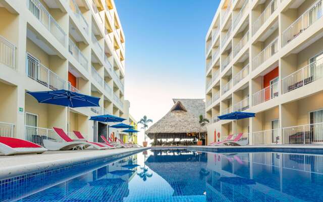 Decameron Isla Coral Guayabitos Ramada All-Inclusive Resort