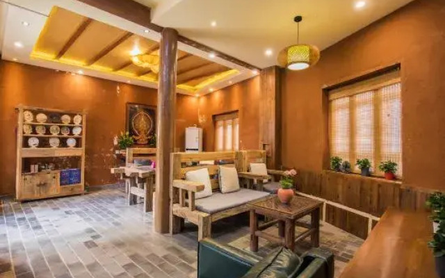 Yunmengze Hostel