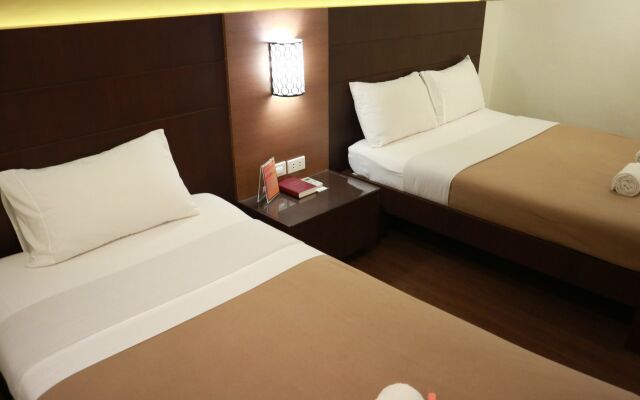 Tacloban Plaza Hotel