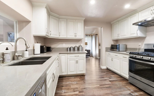 Marbella Lane 6-plex Rowland Heights