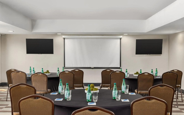 Four Points by Sheraton Greensboro Airport