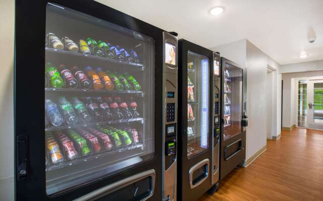 WoodSpring Suites Louisville Southeast