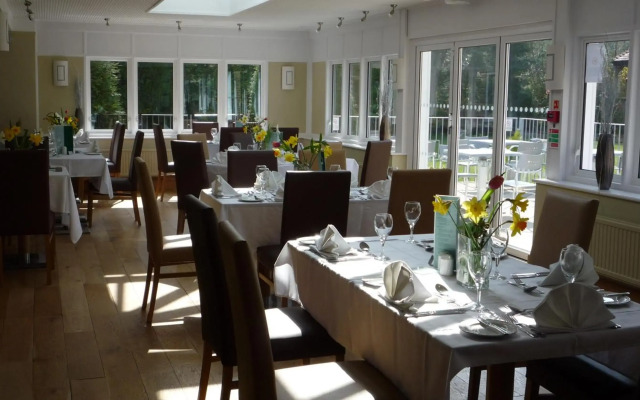 Little Silver Country Hotel