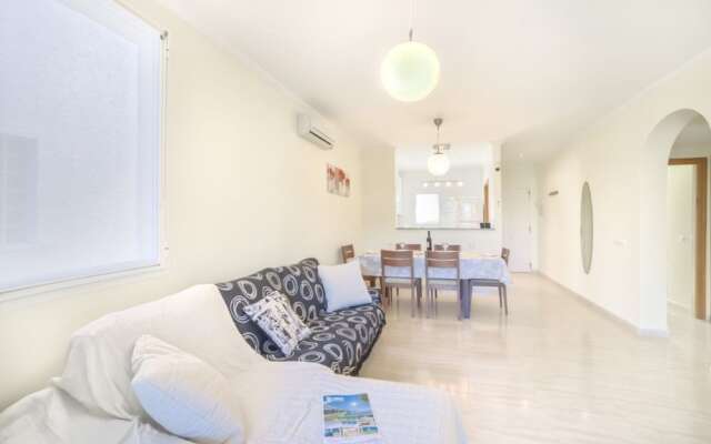 Bungalow - 3 Bedrooms with Pool and WiFi - 105003