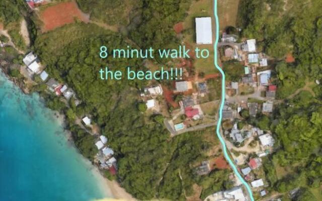 Aguadilla Sunset Apt electricity water AC WiFi 8 minute walk to Crashboat Beach