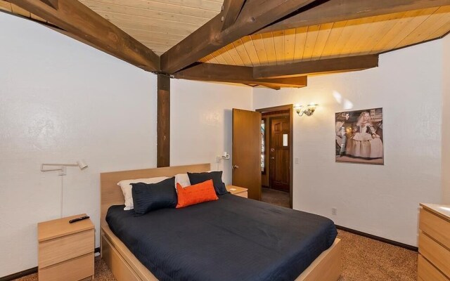 021 - Tree Fort Getaway