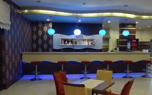 Kum Hotel