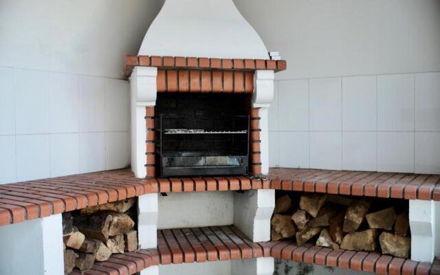 Faulha House,with BBQ and swimming pool