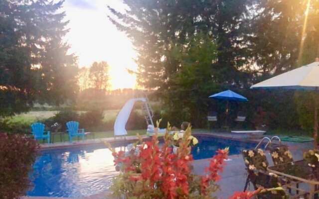 Cedar Manor Bed and Breakfast