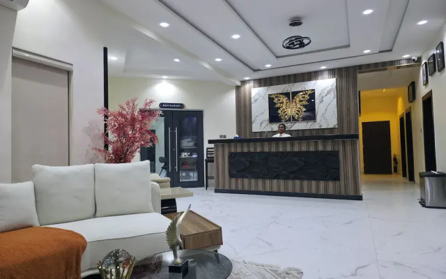 Ivotel Luxury Hotel