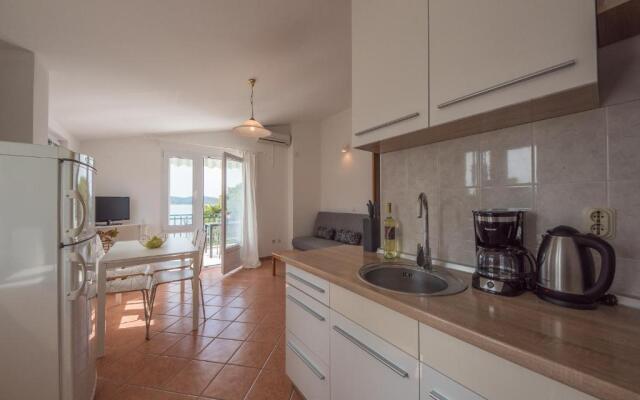 Apartments Mara