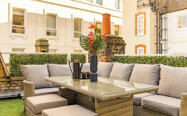Mayfair 9-bed Townhouse - Sleeps 16, Patio & Ac