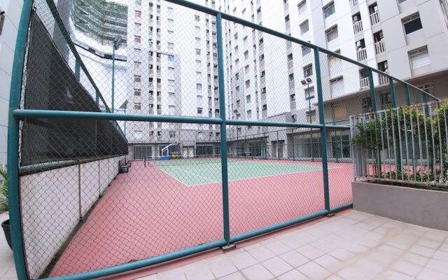 Warm And Cozy Stay Studio Green Bay Pluit Apartment