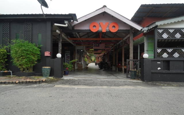 OYO 89646 Panvill Resort