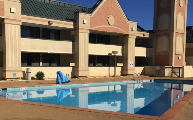 Days Inn Macon North