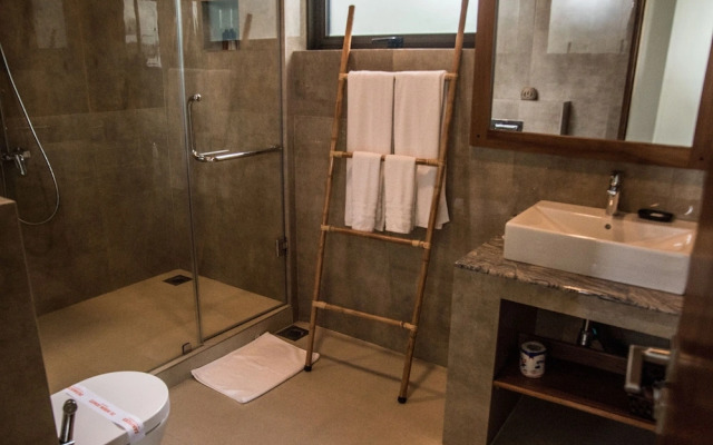 Six Elements Beach Villa