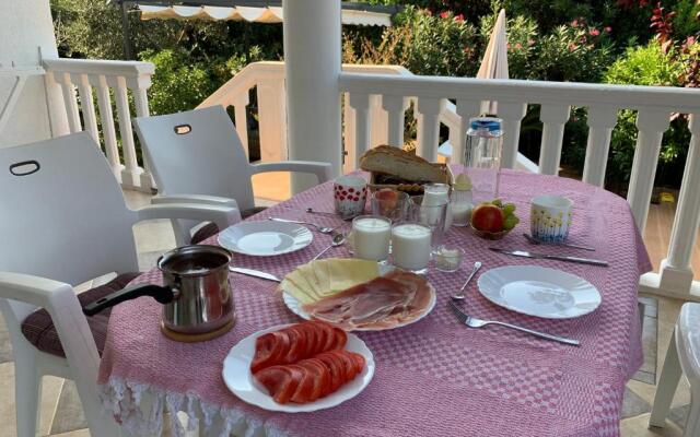 Axenia Hotel