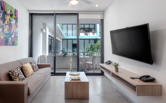 The City by Tulumeando